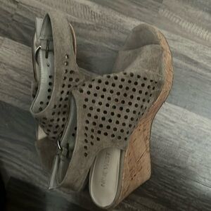Nine West heeled wedge